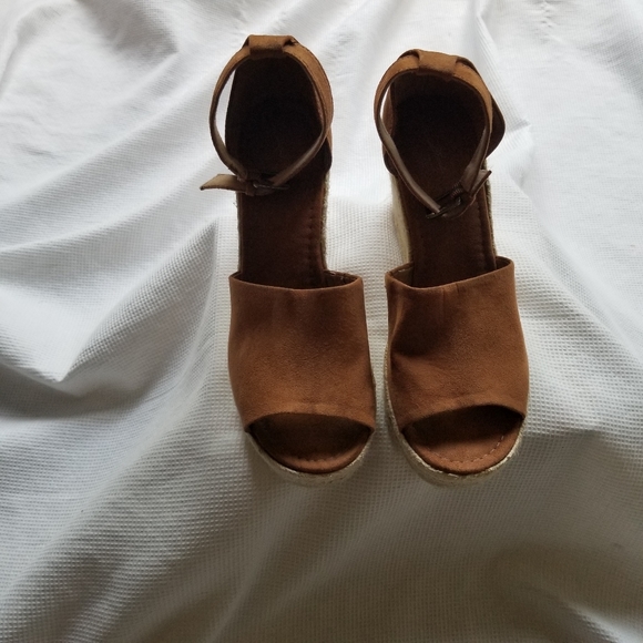 Universal Thread Platform Espadrilles - Picture 8 of 9